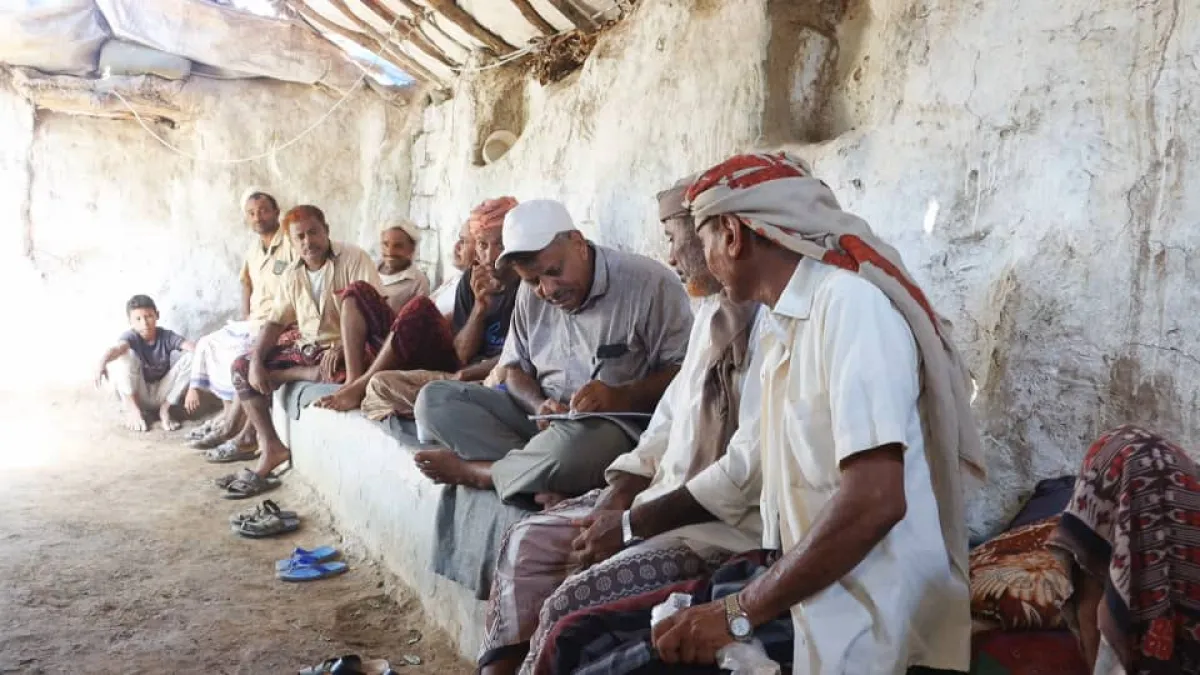 مكتب الزراعة بالحديدة يطلع على أضرار الجفاف في حيس ويطالب بدعم المزارعين