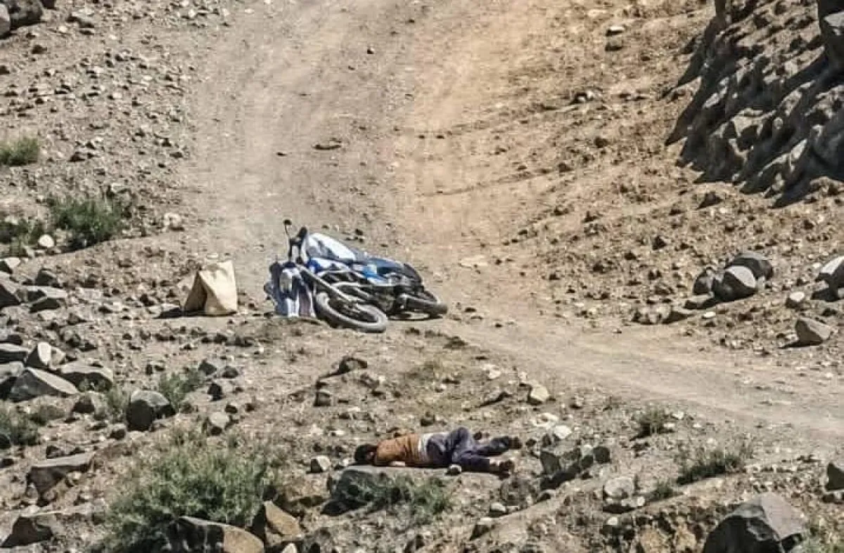 بعد 24 ساعة على جريمة أخرى.. قناص حوثي يقتل مواطنًا أمام طفله في مقبنة بتعز