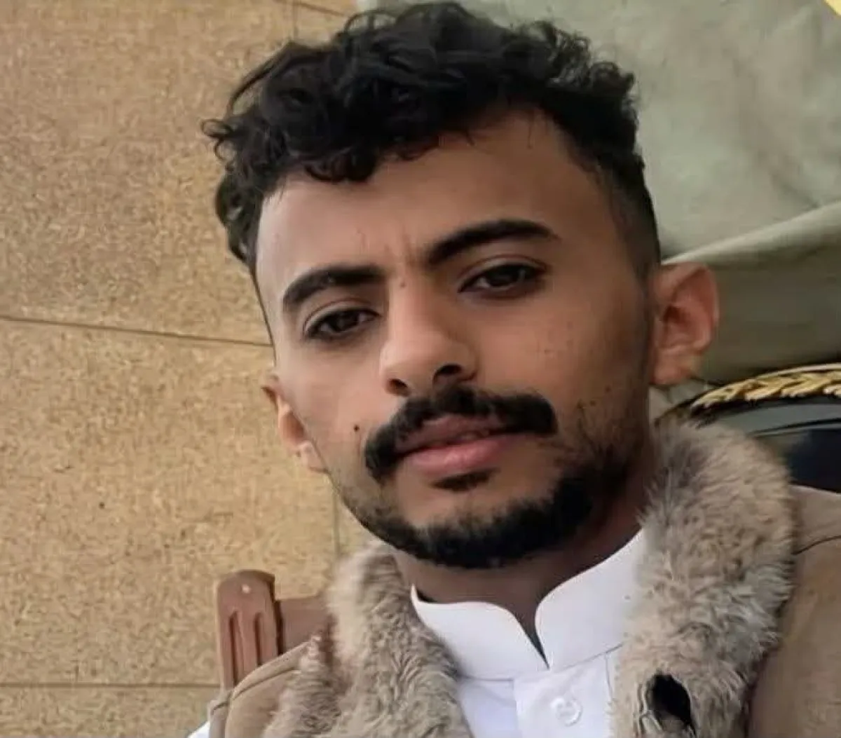 مليشيا الحوثي في إب تختطف شاباً بعد مداهمة منزله ومصادرة هواتف أفراد أسرته