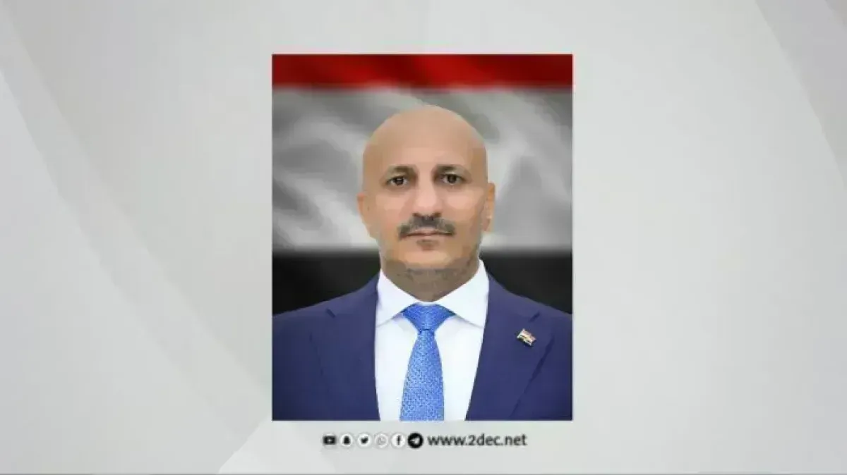 الفريق طارق صالح يجري اتصالين هاتفيين بقائدي الأولى والثالثة طوارئ