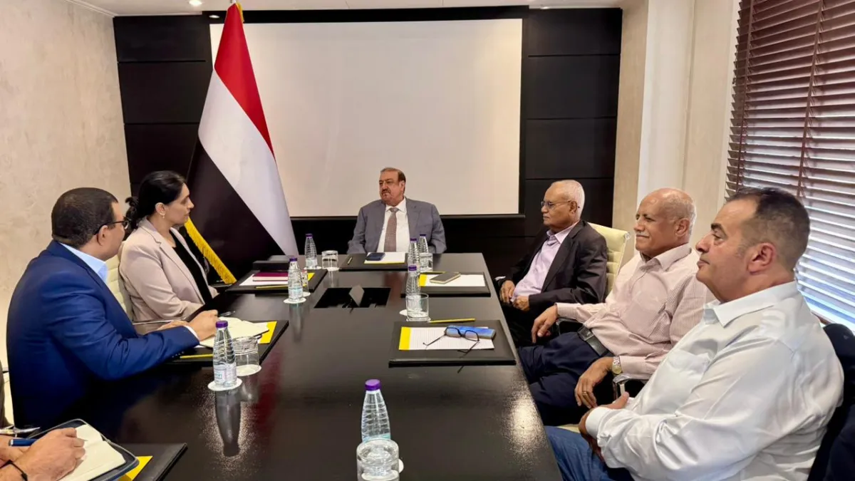 رئيس مجلس النواب يدعو إلى موقف دولي حازم لدعم استكمال معركة اجتثاث النبتة الحوثية الإيرانية