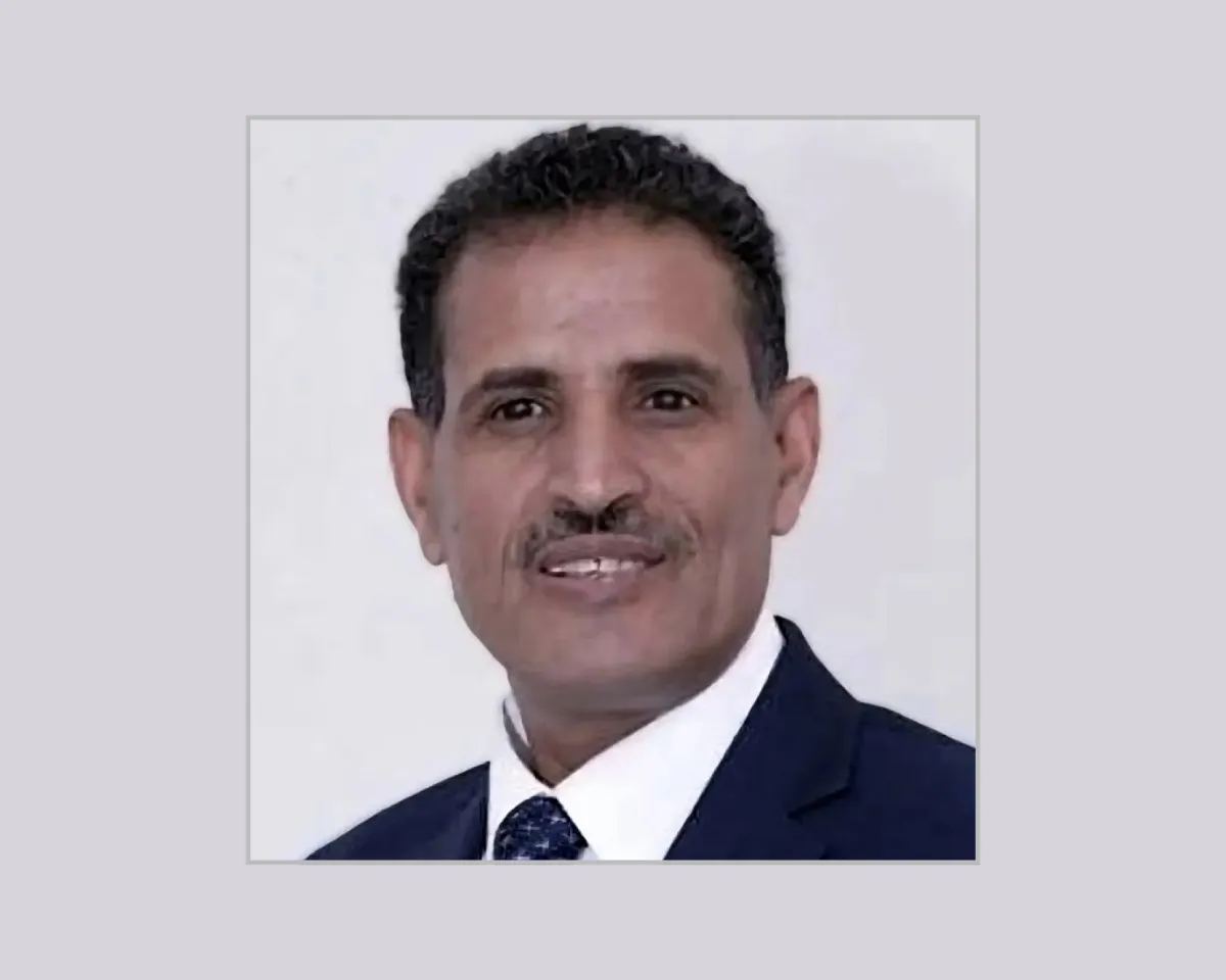 رئيس دائرة الإعلام بالمكتب السياسي يكتب: نذر حرب في البحر الأحمر وباب الدموع