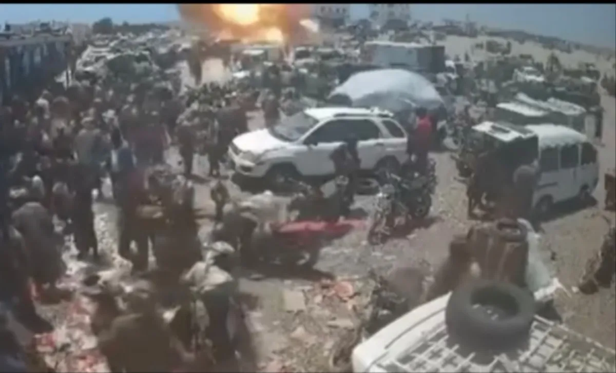 وزارة حقوق الإنسان: استهداف الحوثيين سوقًا شعبية في لحج يرقى إلى جريمة حرب