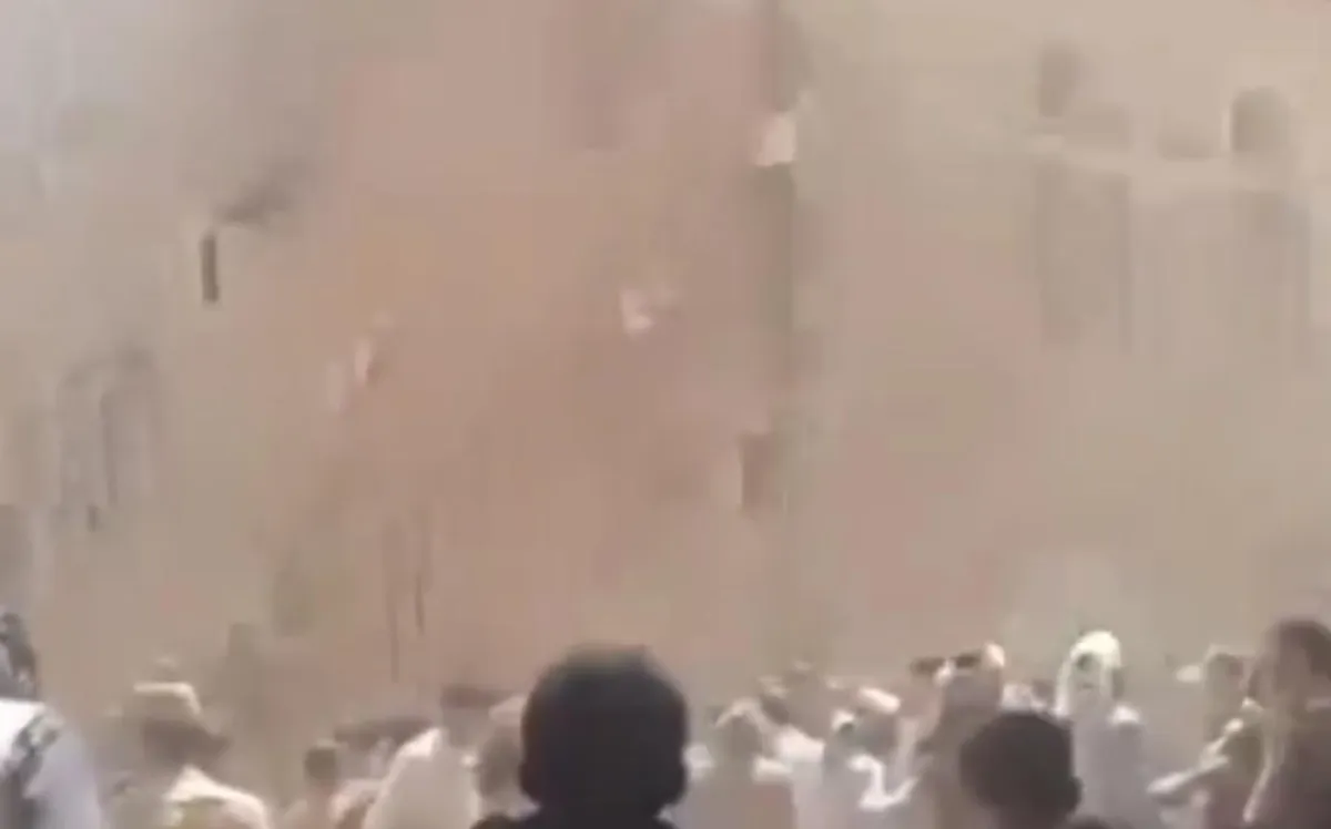 صنعاء.. استشهاد طفل وإصابة مدنيين بسقوط صاروخ حوثي على حي سكني فشلت المليشيا في إطلاقه