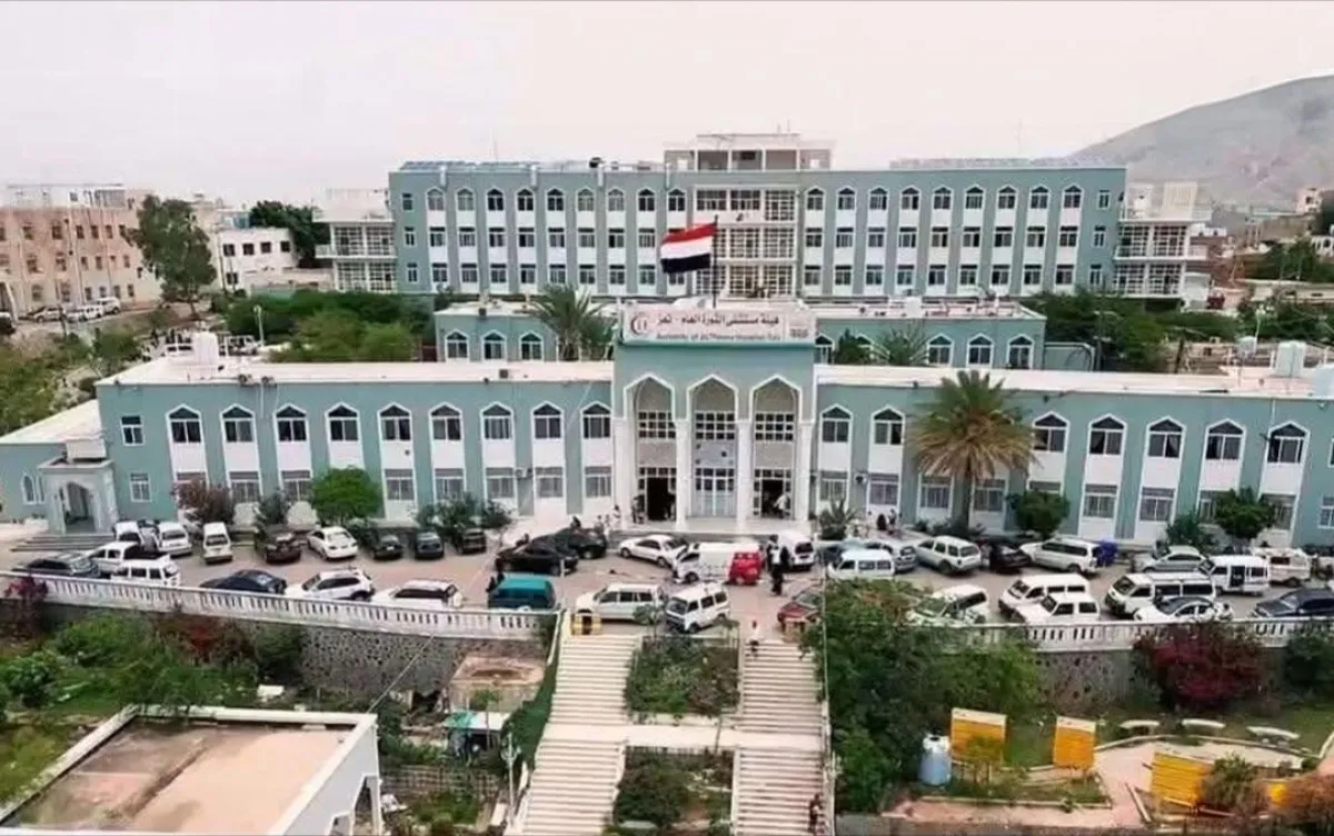 استشهاد طفلة وإصابة مدنيين بقصف حوثي على أحياء سكنية في تعز وريفها
