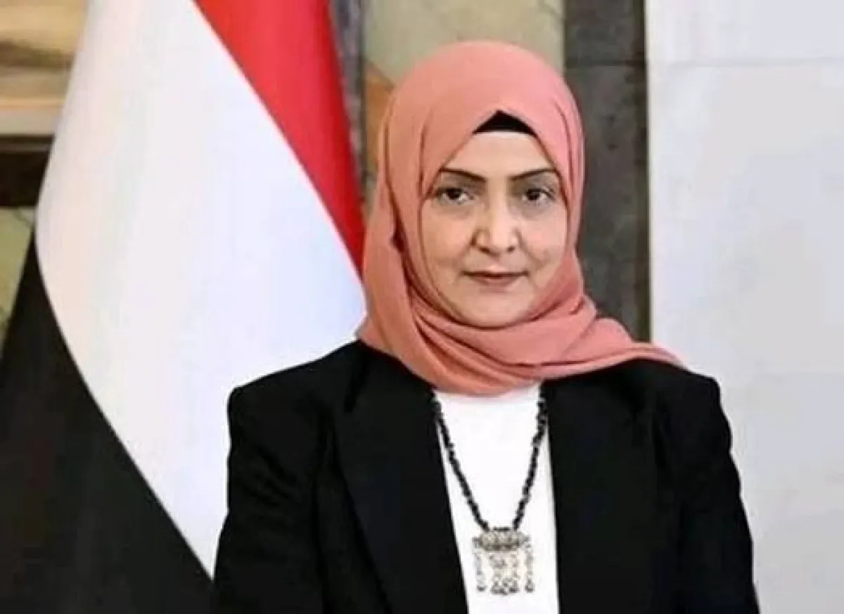 وزيرة الشؤون القانونية تدعو إلى اعتماد مصطلح «المحتجزين» لعناصر الحوثي المقبوض عليهم