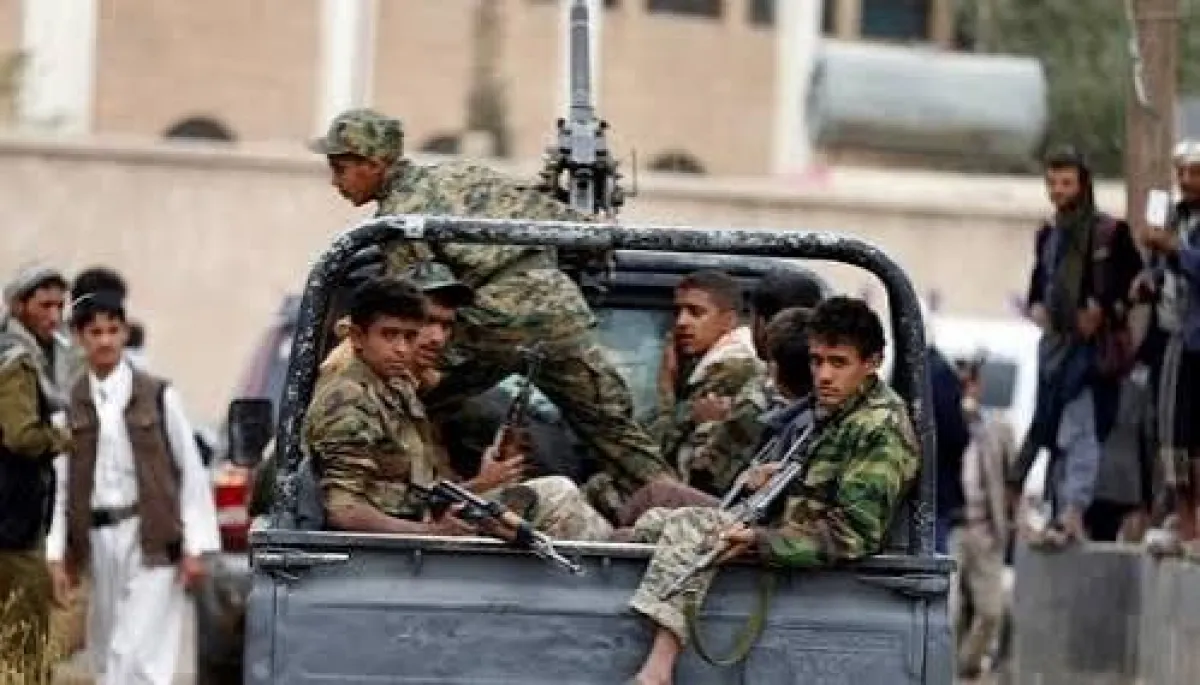 مليشيا الحوثي تطلب تجنيد 50 طالباً من كل مدرسة في بني يوسف بتعز