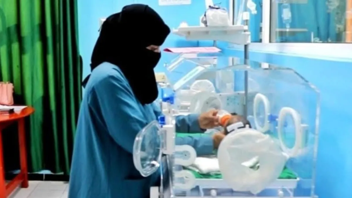 الصحة تحذر من انهيار المنظومة الصحية في تعز وتطالب برفع حصار الحوثي فورًا