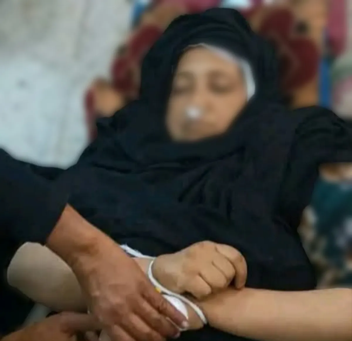 استشهاد مواطنة برصاص قناص حوثي في منطقة الأقروض بتعز